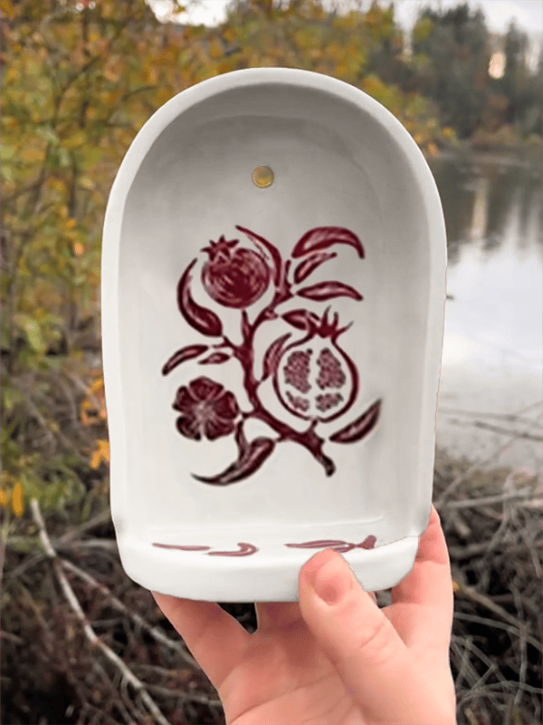 The Pomegranate-shaped jewelry stand