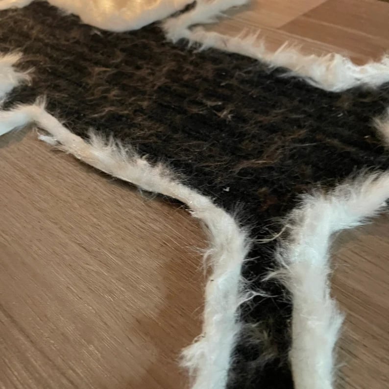 puffed up cat rug - Funny Christmas Gift
