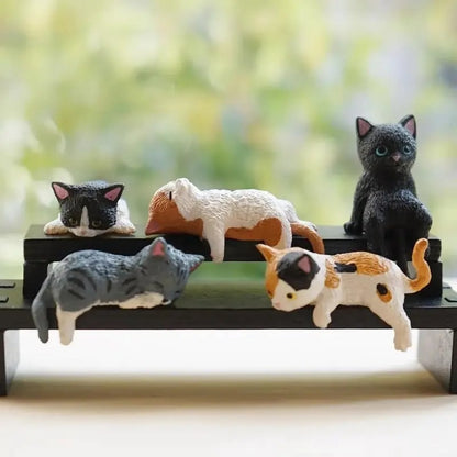 Cilifer®   🔥 Hand-Painted Mini Cat Desk Figurines – Set of 5 Cute Cartoon Kitty Companions
