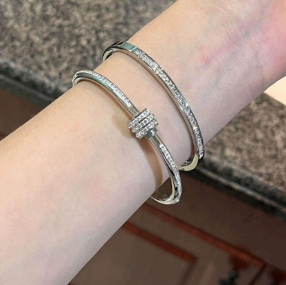 5-Piece Elegant Stainless Steel Bracelet Set.  Fashionable Classic Design