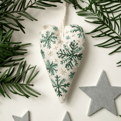 💖DIY Heart Shaped Hand Embroidered Christmas Finished product/DIY material kit